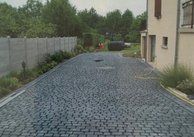 Création d’une allée en pavé (51 romain)
